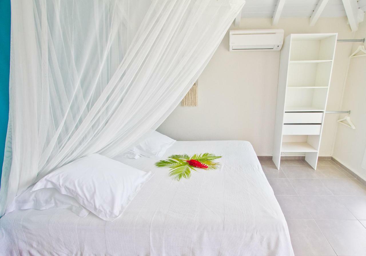 Appartement Duplex Vue Mer Jacuzzi Prive Deshaies Exterior photo